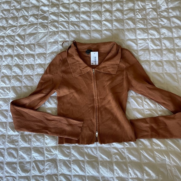 Debut Tan Ribbed Front Zip Long Sleeve Crop - Picture 1 of 6